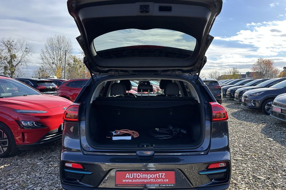 Продам Kia Niro 64кВт Макс.комплектація! 2021 года в Львове