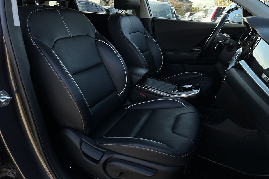 Продам Kia Niro 64кВт Макс.комплектація! 2021 года в Львове