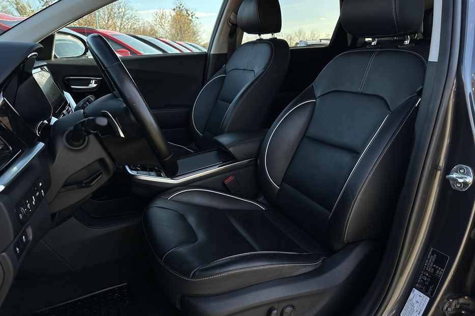 Продам Kia Niro 64кВт Макс.комплектація! 2021 года в Львове