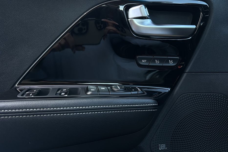 Продам Kia Niro 64кВт Макс.комплектація! 2021 года в Львове