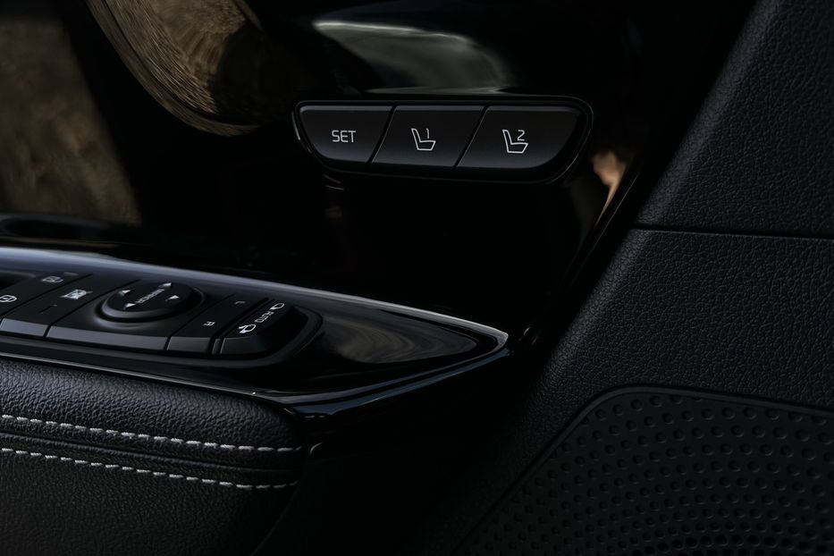 Продам Kia Niro 64кВт Макс.комплектація! 2021 года в Львове