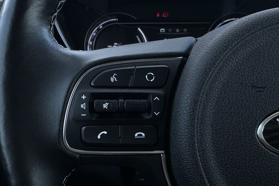 Продам Kia Niro 64кВт Макс.комплектація! 2021 года в Львове