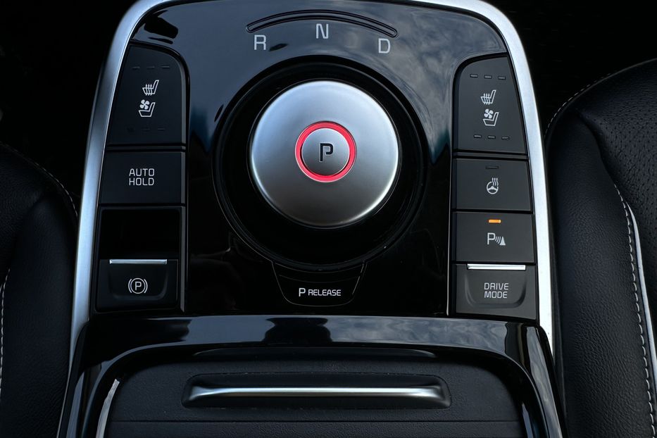 Продам Kia Niro 64кВт Макс.комплектація! 2021 года в Львове