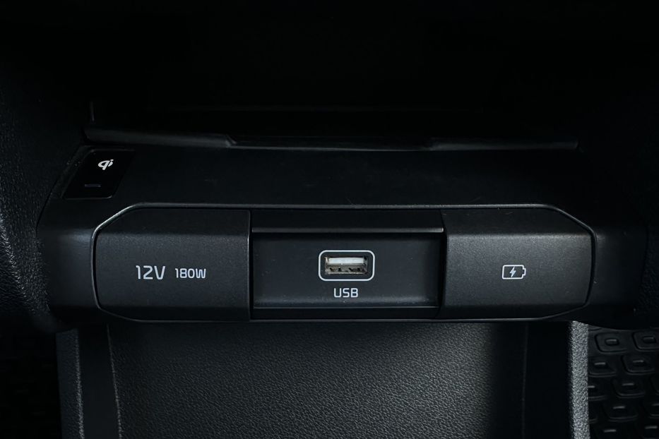 Продам Kia Niro 64кВт Макс.комплектація! 2021 года в Львове