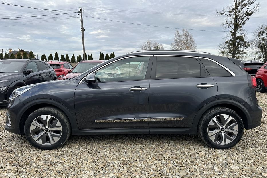 Продам Kia Niro 64кВт Макс.комплектація! 2021 года в Львове