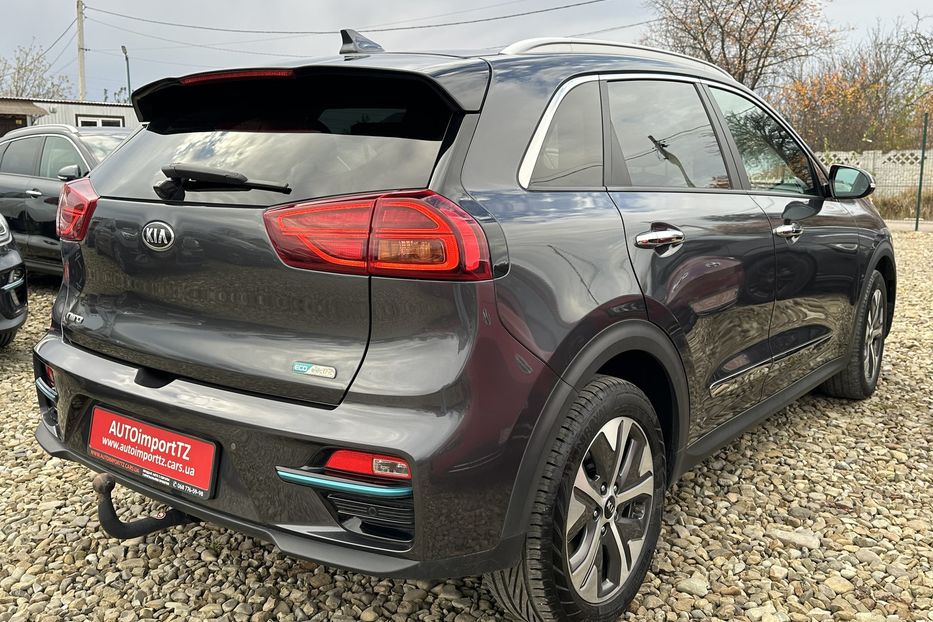 Продам Kia Niro 64кВт Макс.комплектація! 2021 года в Львове