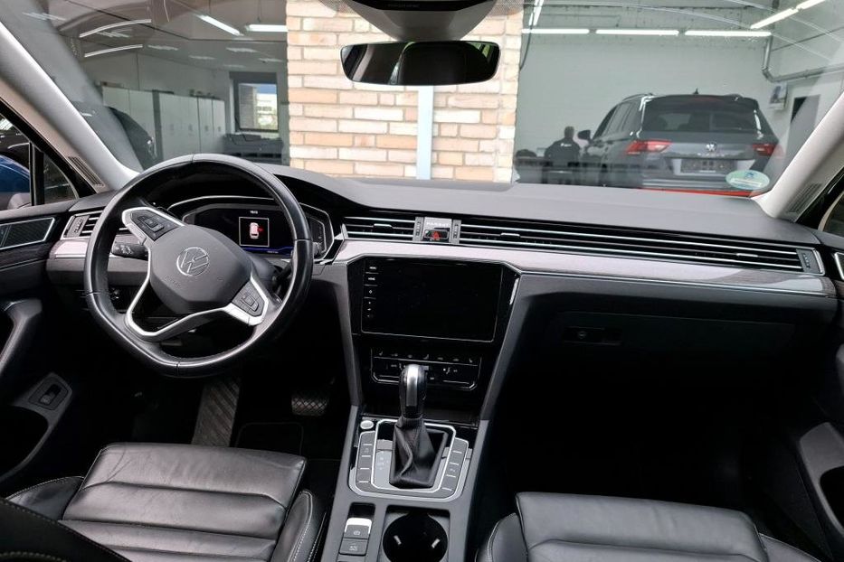 Продам Volkswagen Passat B8 Elegance цілий v1631 2022 года в Луцке