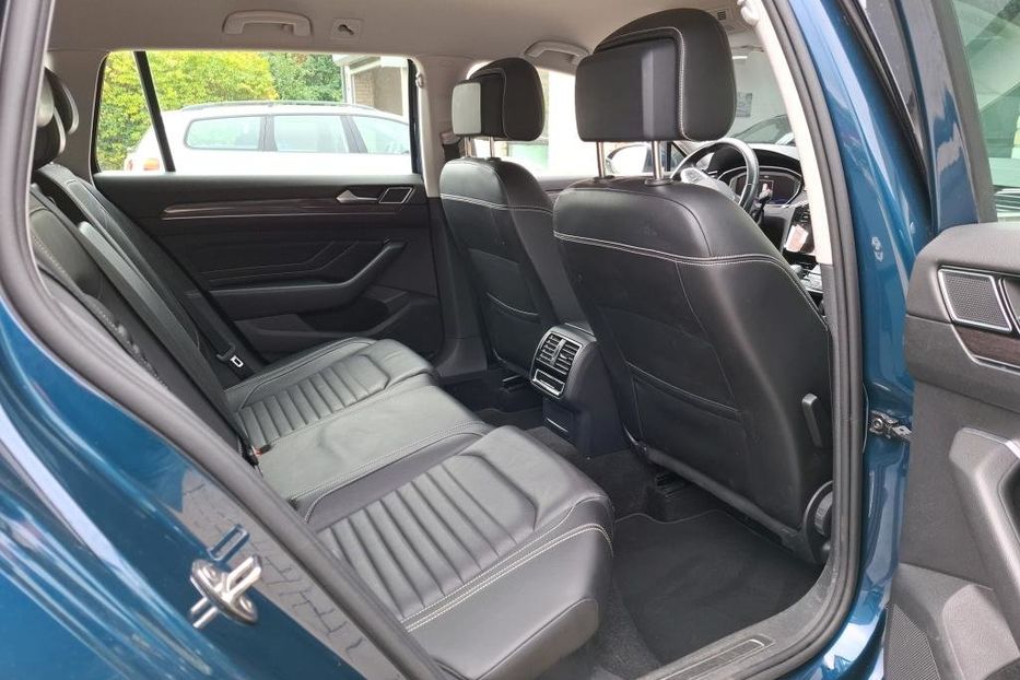 Продам Volkswagen Passat B8 Elegance цілий v1631 2022 года в Луцке