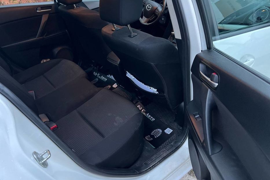 Продам Mazda 3 2012 года в Черновцах