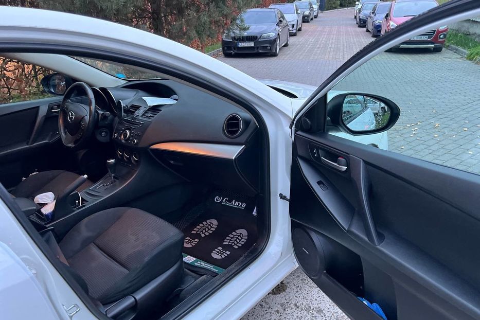 Продам Mazda 3 2012 года в Черновцах