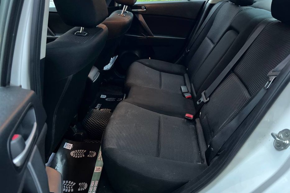 Продам Mazda 3 2012 года в Черновцах