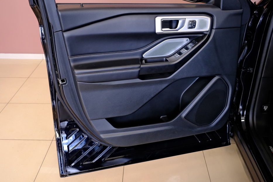 Продам Ford Explorer ST 2020 года в Одессе