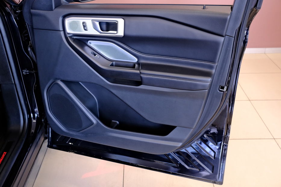 Продам Ford Explorer ST 2020 года в Одессе