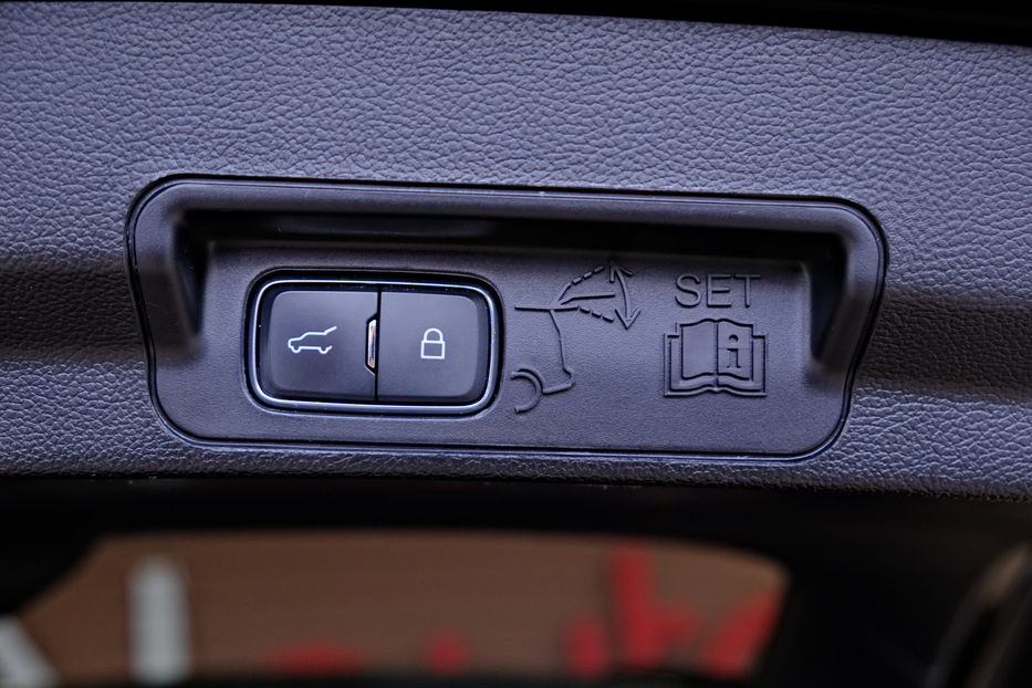 Продам Ford Explorer ST 2020 года в Одессе