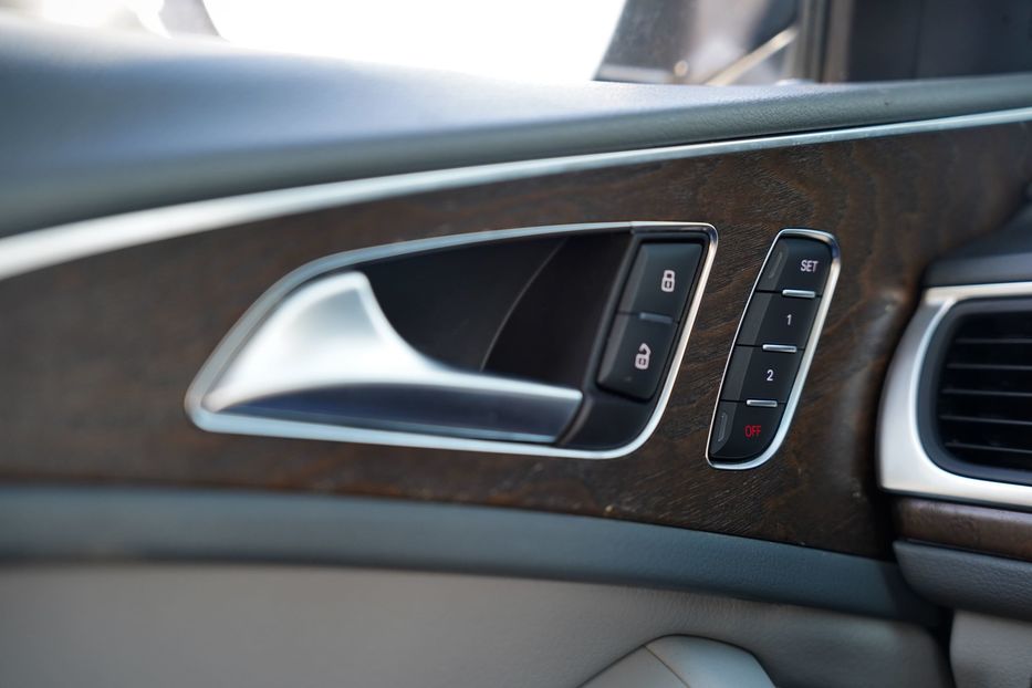 Продам Audi A6 Premium Plus 2013 года в Черновцах