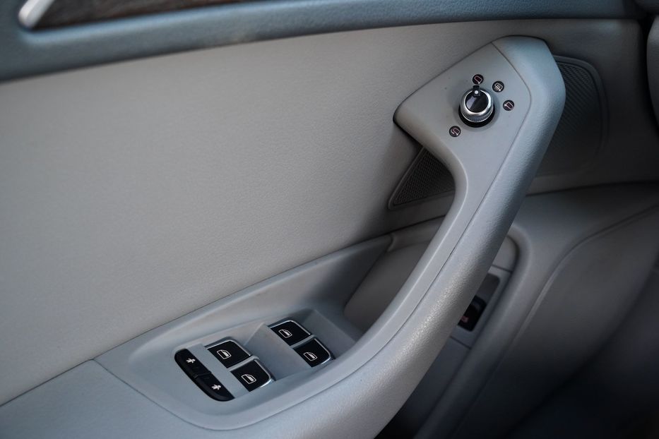 Продам Audi A6 Premium Plus 2013 года в Черновцах