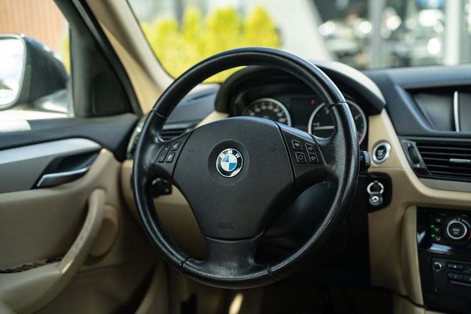 Продам BMW X1 20d xDrive 2015 года в Черновцах