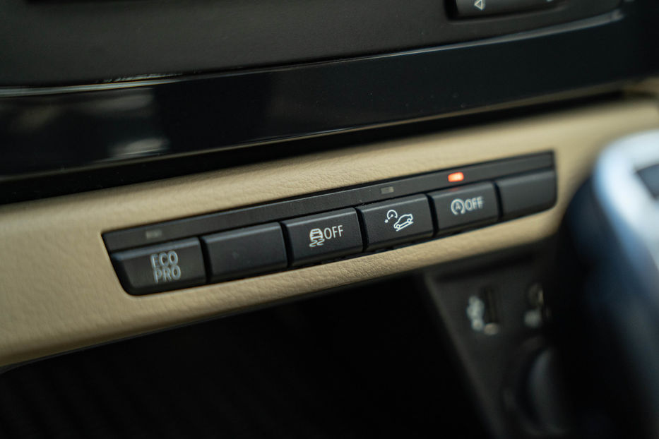 Продам BMW X1 20d xDrive 2015 года в Черновцах