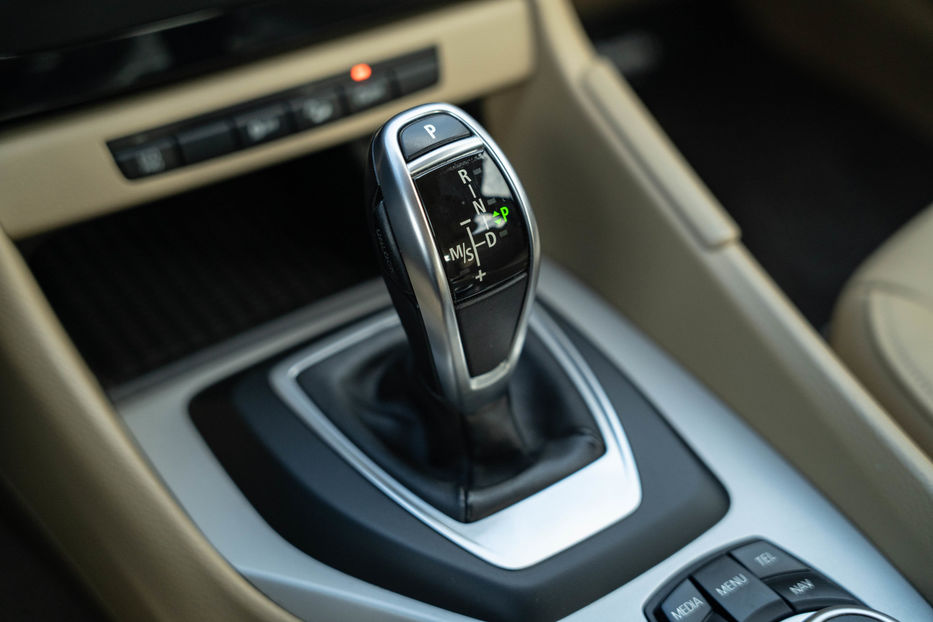 Продам BMW X1 20d xDrive 2015 года в Черновцах