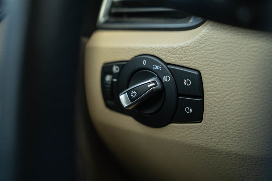 Продам BMW X1 20d xDrive 2015 года в Черновцах