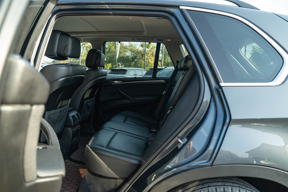 Продам BMW X5 xDrive35i 2013 года в Черновцах