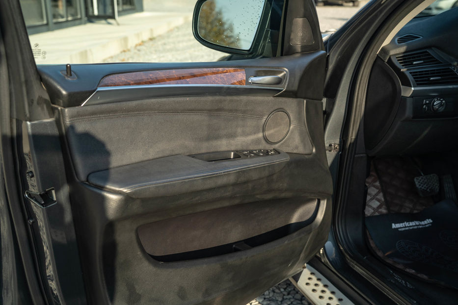 Продам BMW X5 xDrive35i 2013 года в Черновцах