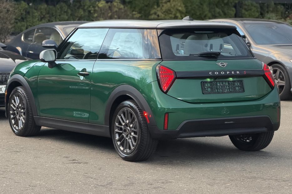 Продам MINI Cooper S 2024 года в Киеве