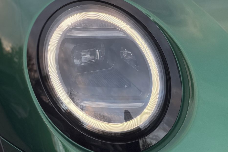 Продам MINI Cooper S 2024 года в Киеве