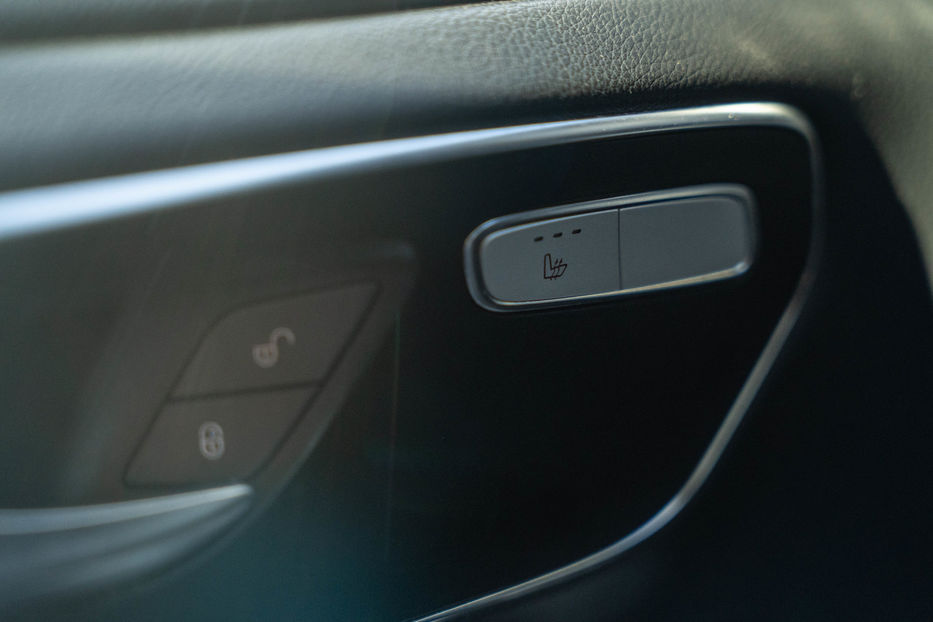 Продам Mercedes-Benz V-Class 2015 года в Черновцах