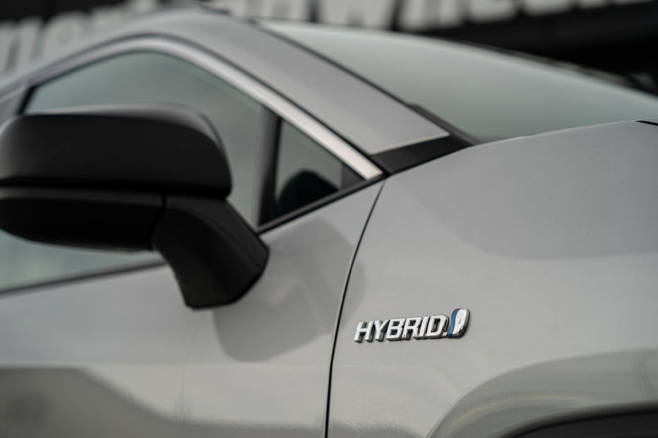 Продам Toyota Rav 4 Hybrid 2019 года в Черновцах