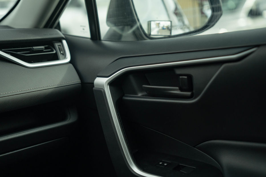 Продам Toyota Rav 4 Hybrid 2019 года в Черновцах