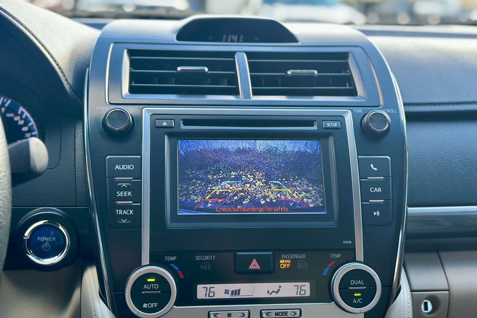 Продам Toyota Camry 2.5 Hybrid ECVT (200 к.с.) 2013 года в Киеве