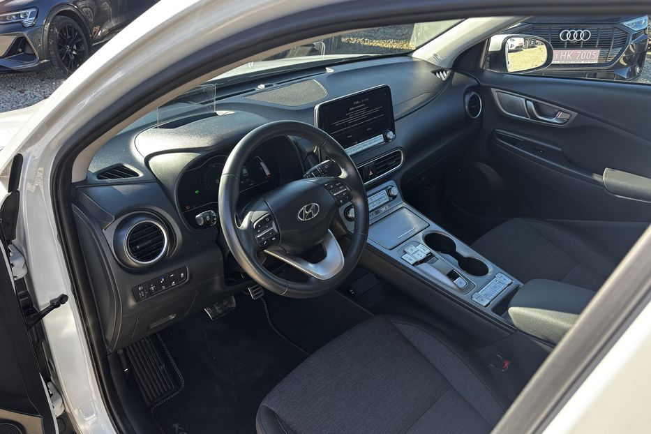 Продам Hyundai Kona 39.2 кВт авто у Львові 2021 года в Львове