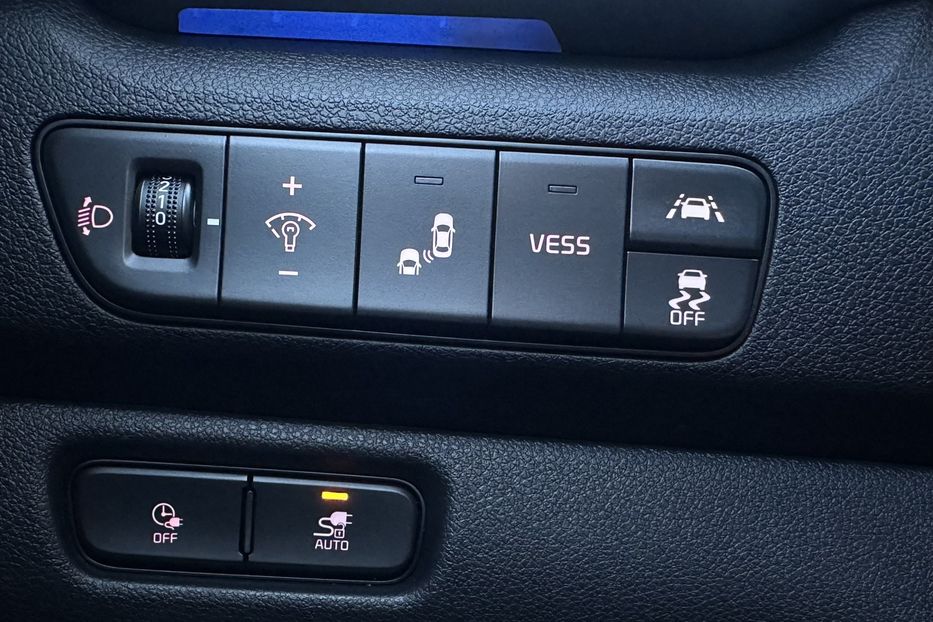 Продам Kia Niro 64кВт Макс.комплектація! 2020 года в Львове