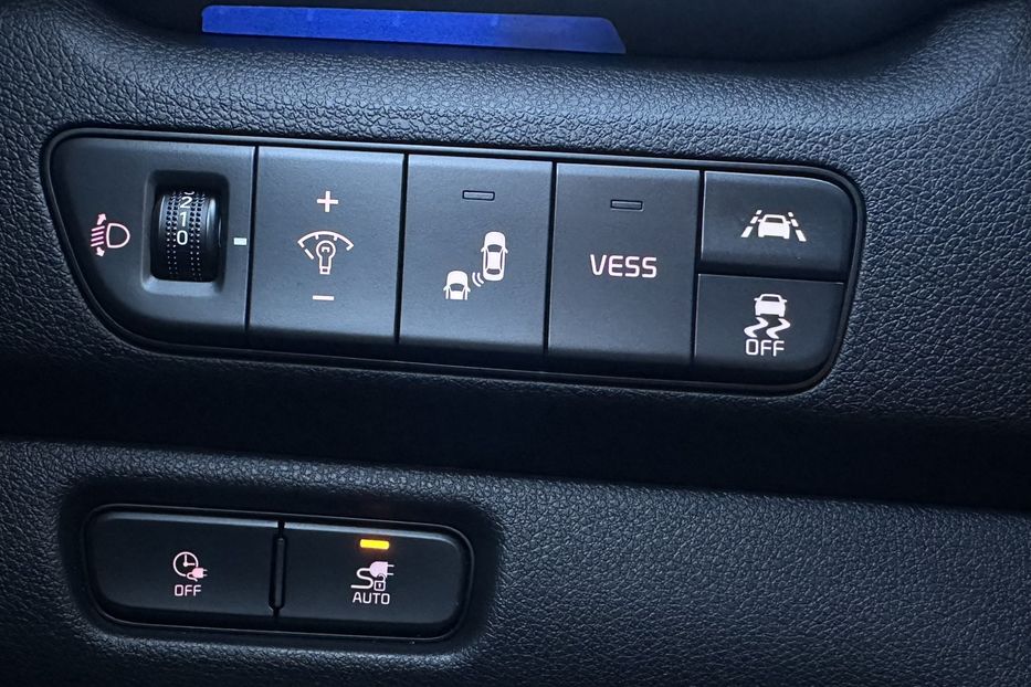 Продам Kia Niro 64кВт Макс.комплектація! 2020 года в Львове