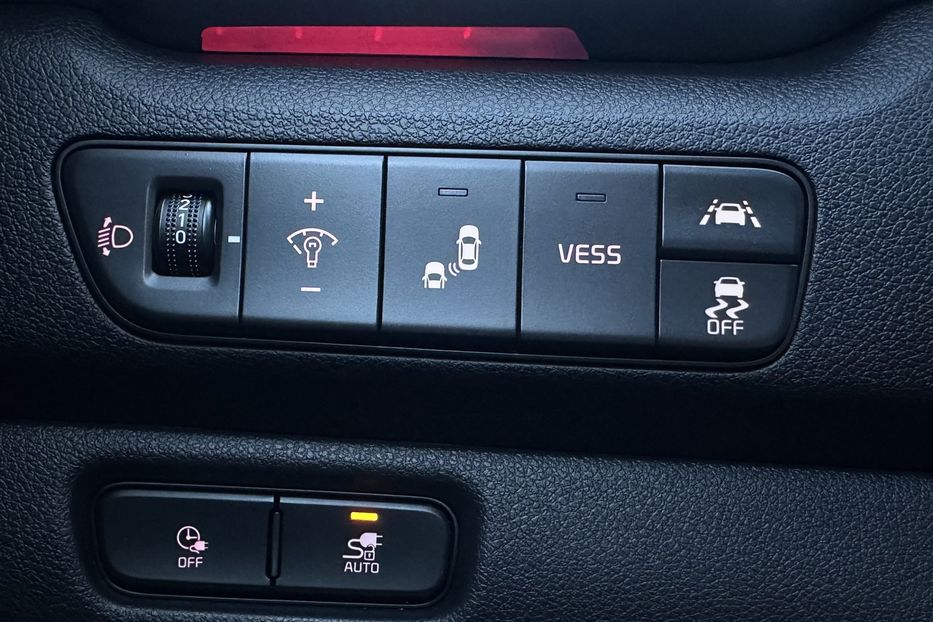 Продам Kia Niro 64кВт Макс.комплектація! 2020 года в Львове