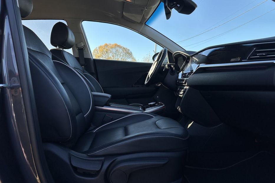 Продам Kia Niro 64кВт Макс.комплектація! 2020 года в Львове