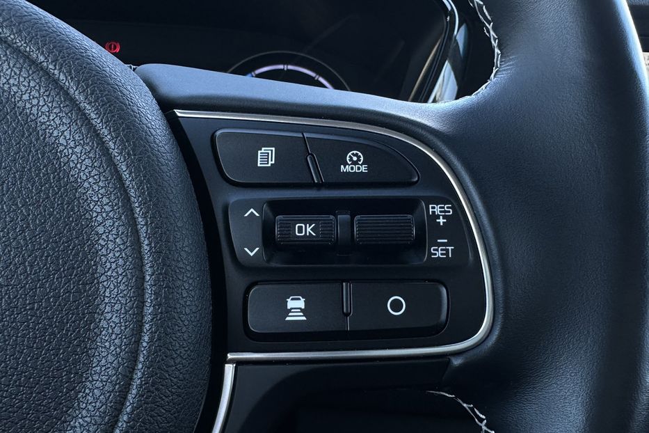 Продам Kia Niro 64кВт Макс.комплектація! 2020 года в Львове