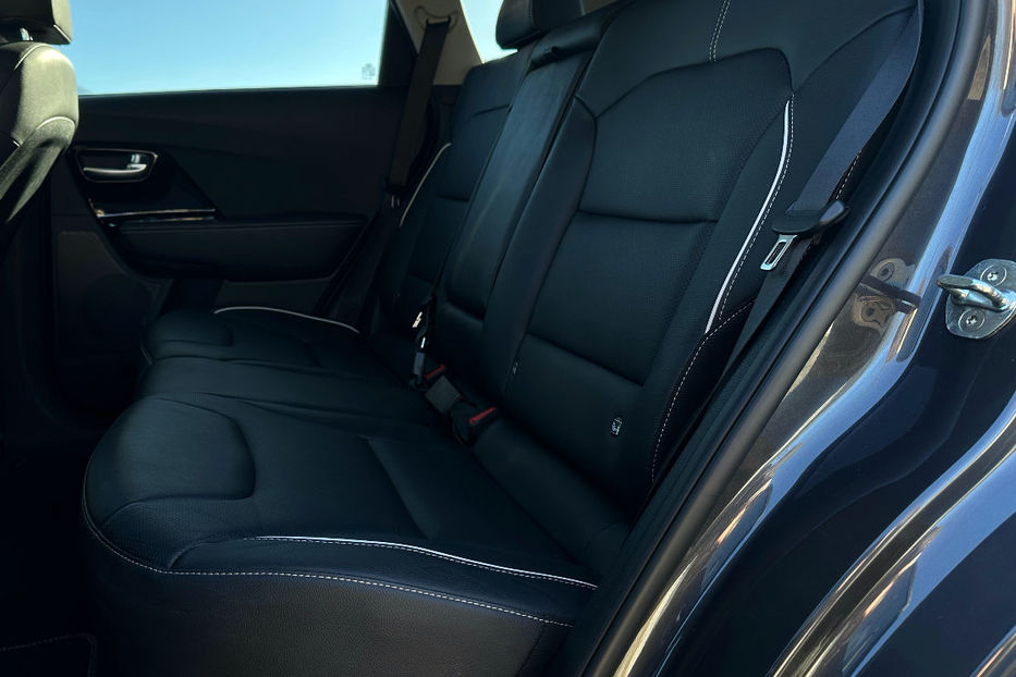 Продам Kia Niro 64кВт Макс.комплектація! 2020 года в Львове