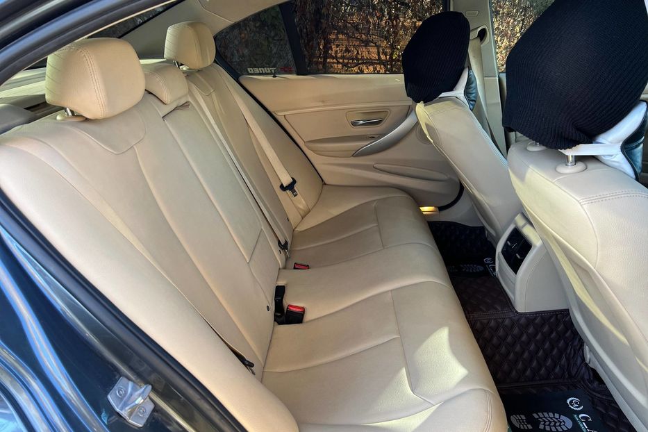 Продам BMW 320 2015 года в Черновцах