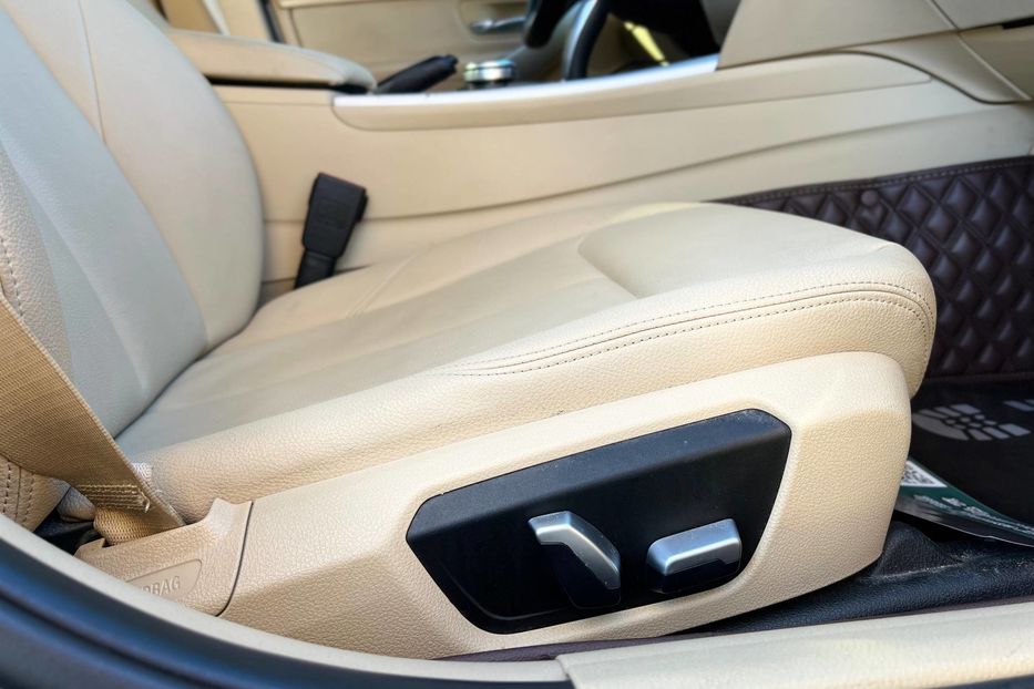 Продам BMW 320 2015 года в Черновцах