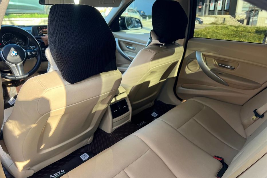 Продам BMW 320 2015 года в Черновцах