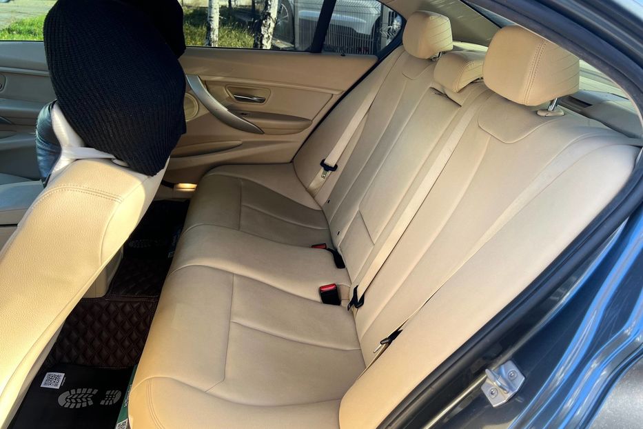 Продам BMW 320 2015 года в Черновцах