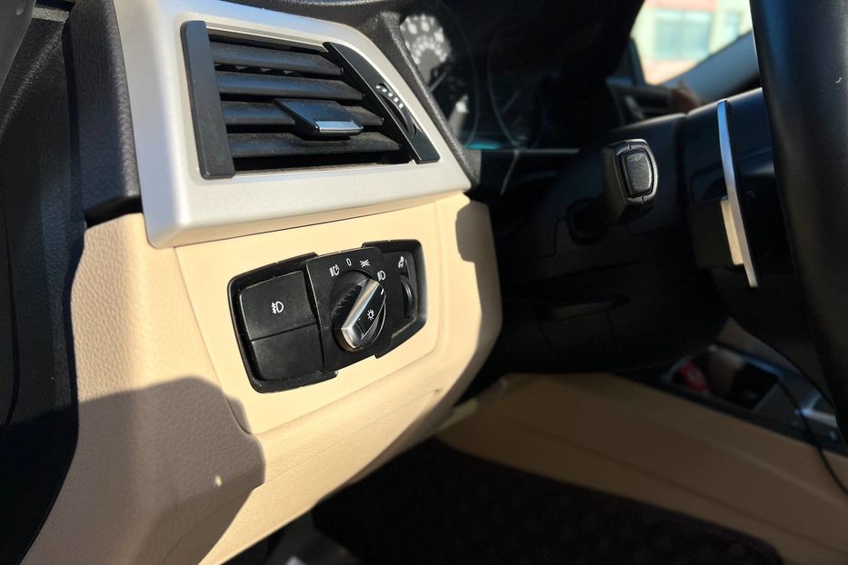 Продам BMW 320 2015 года в Черновцах