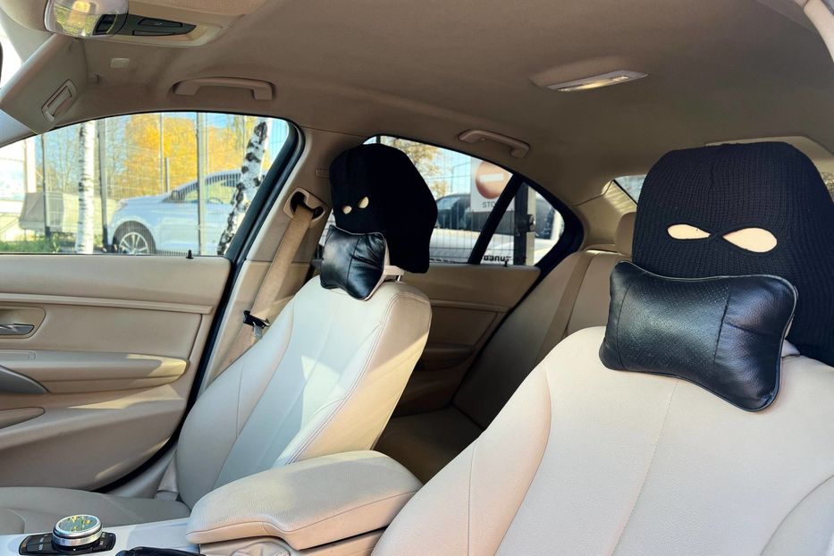 Продам BMW 320 2015 года в Черновцах