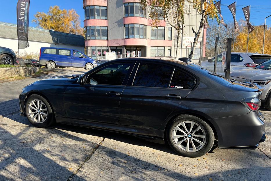 Продам BMW 320 2015 года в Черновцах