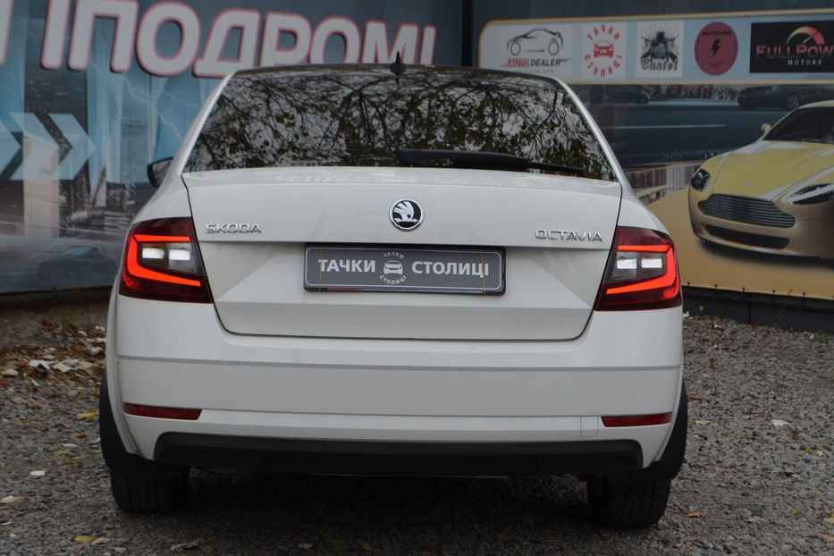 Продам Skoda Octavia A7 Ambition 2019 года в Киеве