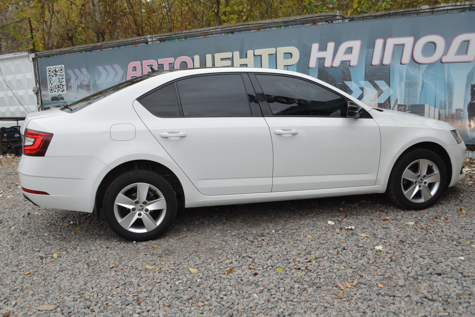 Продам Skoda Octavia A7 Ambition 2019 года в Киеве