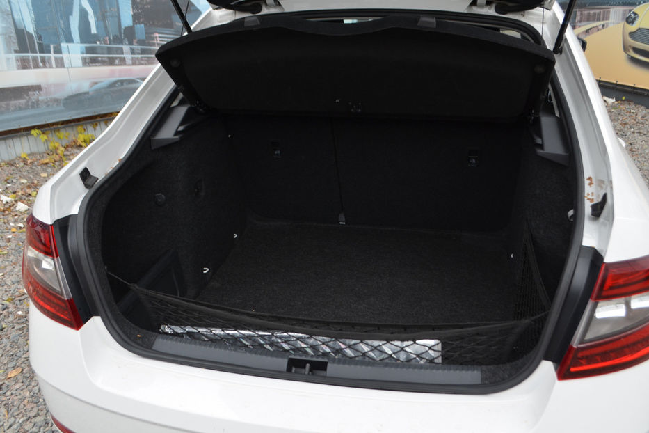 Продам Skoda Octavia A7 Ambition 2019 года в Киеве