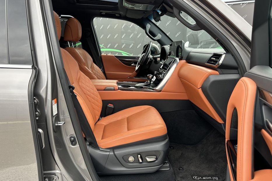 Продам Lexus LX 570 LX600 AWD LUXURY 2023 года в Киеве
